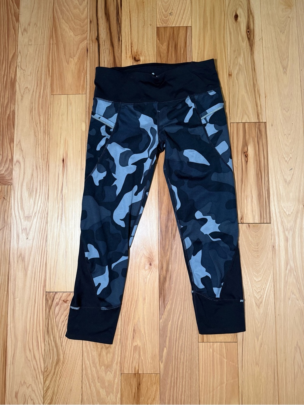 Athleta Camouflage Capri Leggings - Black & Gray
